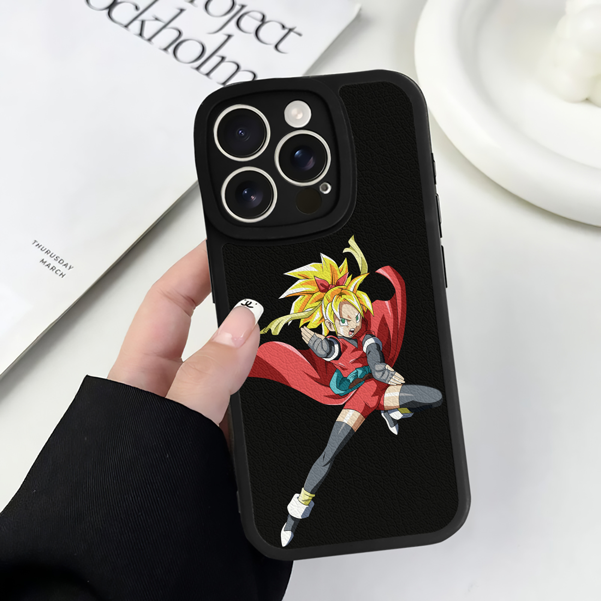 （画像用） ドラゴンボール カリフラ DRAGON BALL Caulifla 【iPhone 16シリーズ対応】シリコンスマホケース（レザー調） 材質：シリコン